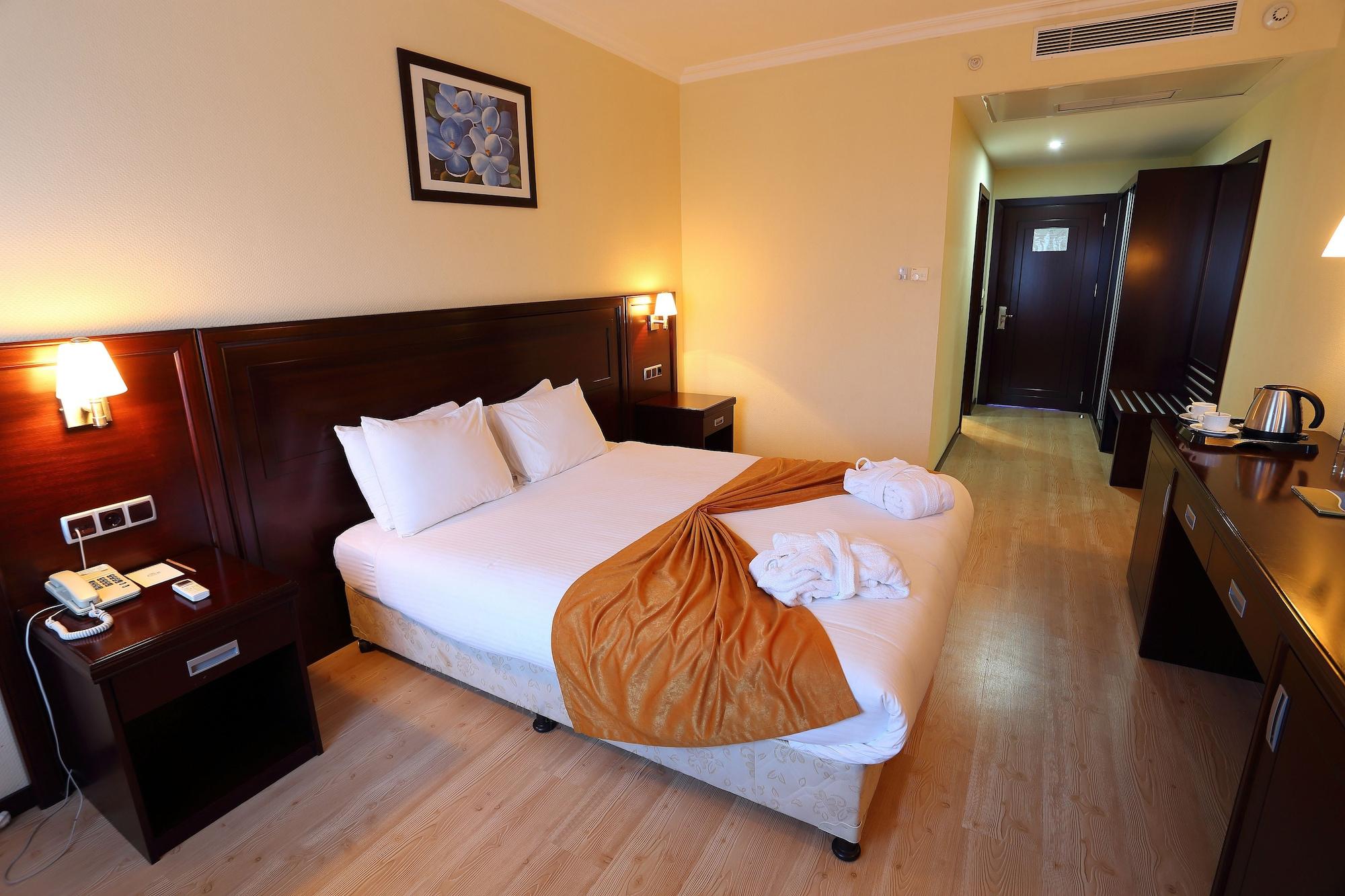 Eser Diamond & Convention Center Istanbul Силиври